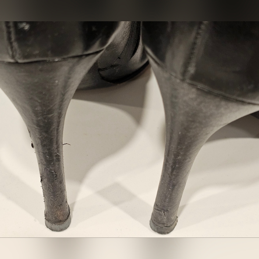 Roberto Cavalli Black Leather Heeled Boots - Picture 9 of 15